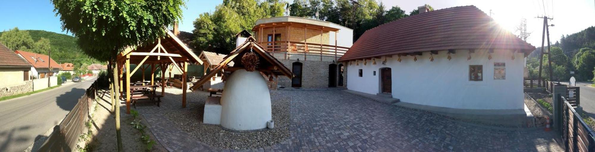 Zempleni Pitvaros Piheno Telkibánya Buitenkant foto