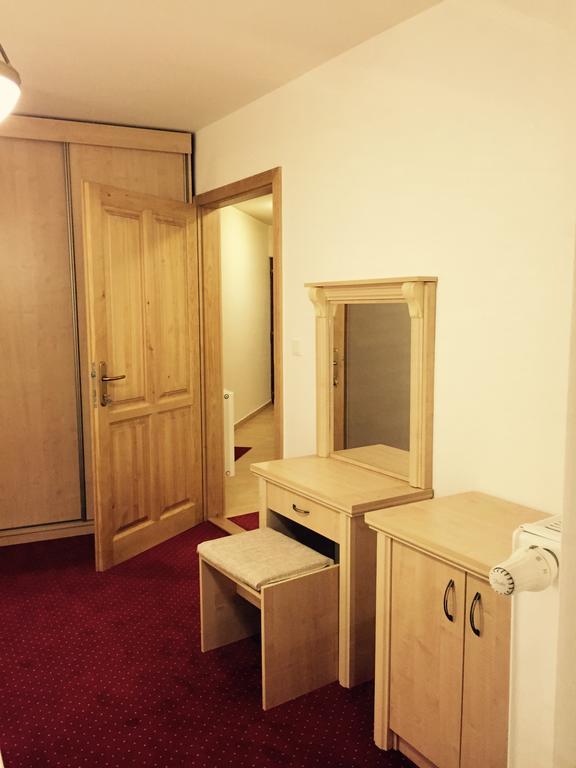 Zempleni Pitvaros Piheno Telkibánya Kamer foto