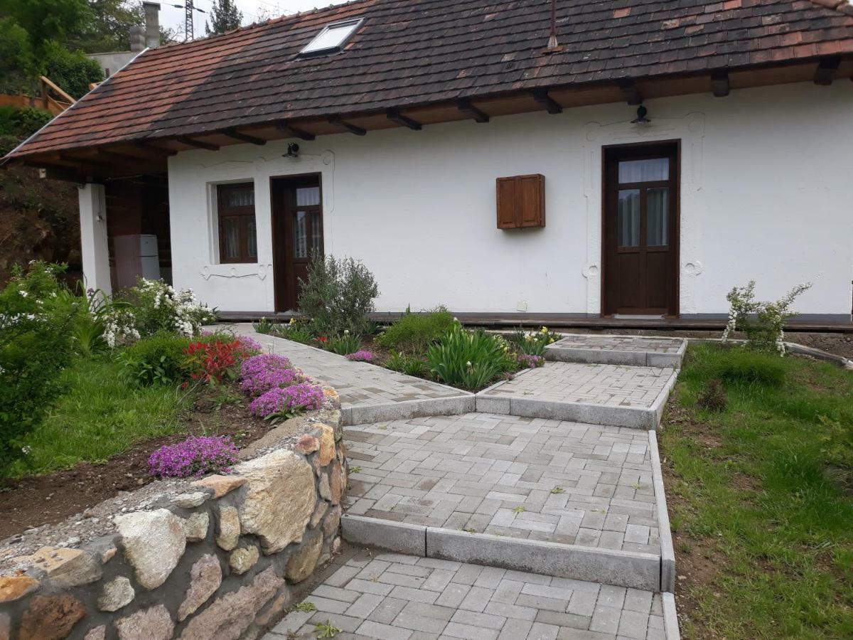Zempleni Pitvaros Piheno Telkibánya Buitenkant foto